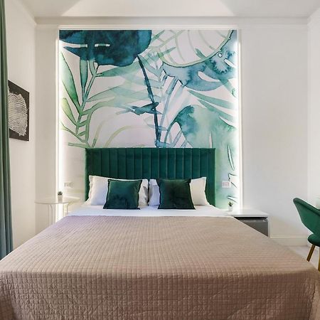 Atena Rooms Кальярі Екстер'єр фото