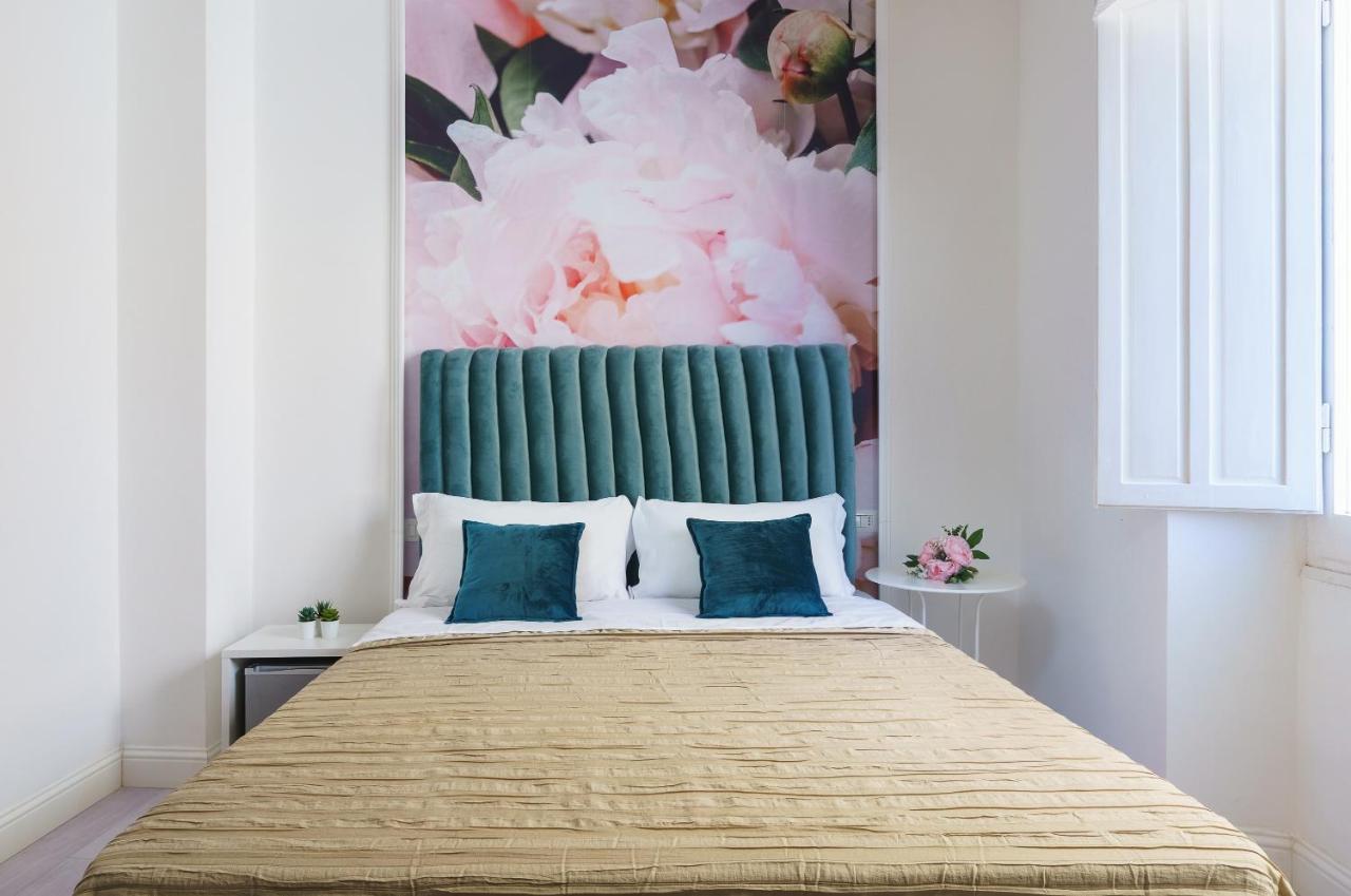 Atena Rooms Кальярі Екстер'єр фото