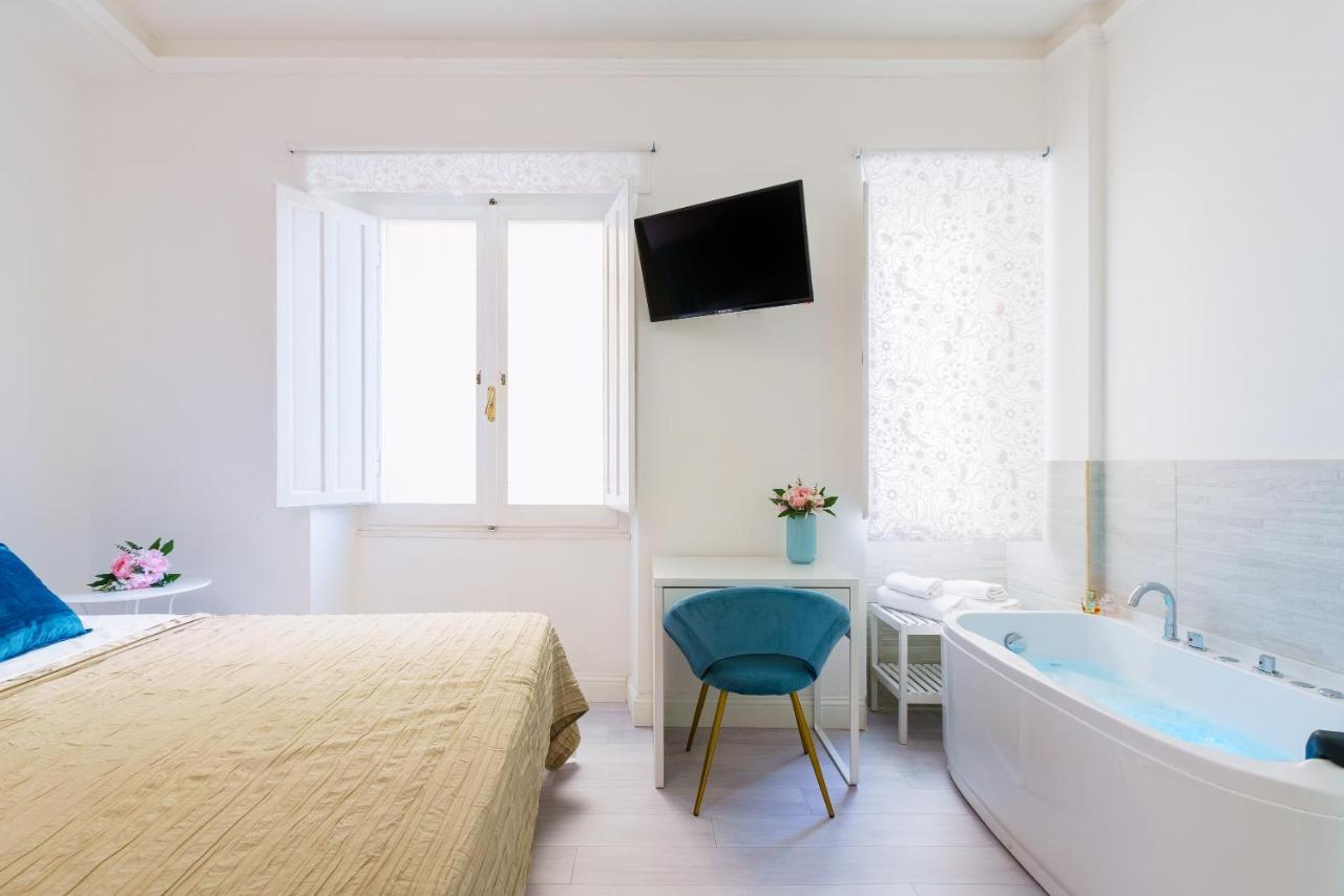 Atena Rooms Кальярі Екстер'єр фото