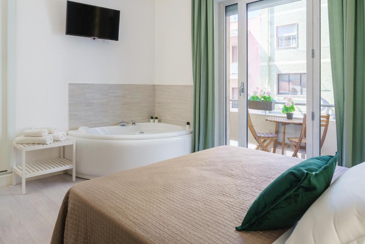 Atena Rooms Кальярі Екстер'єр фото