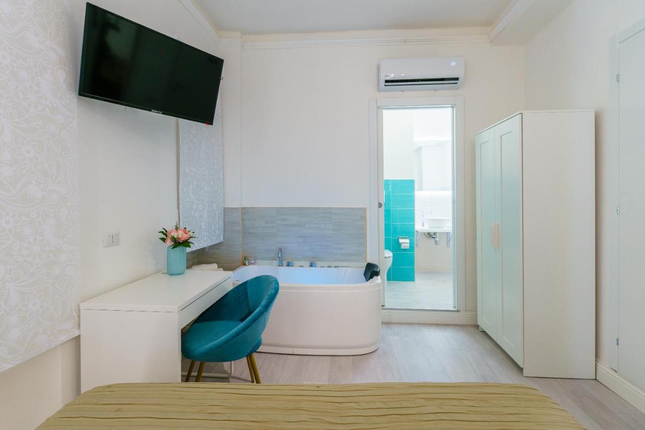 Atena Rooms Кальярі Екстер'єр фото